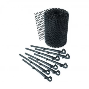 Grille pour gouttière avec crochets de fixation